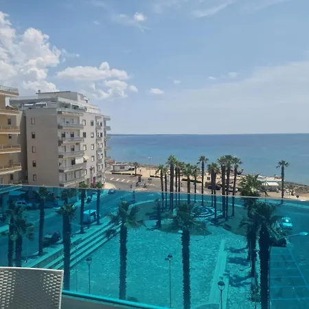 Delfino Fronte Mare *