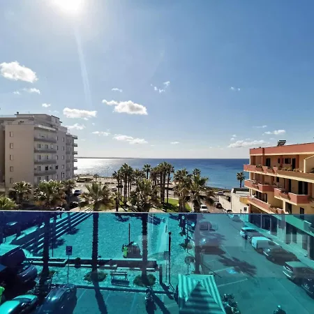 Delfino Fronte Mare By Salentoville Apartamento