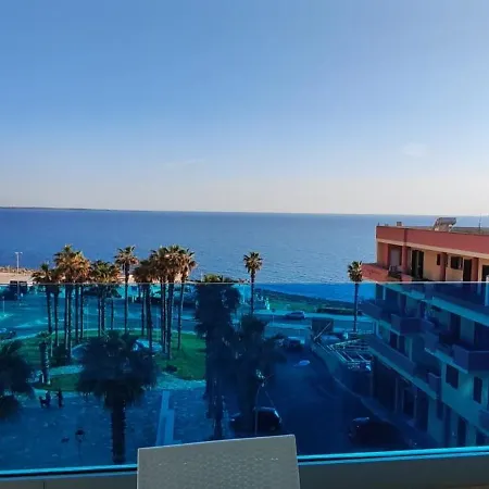 Delfino Fronte Mare Gallipoli