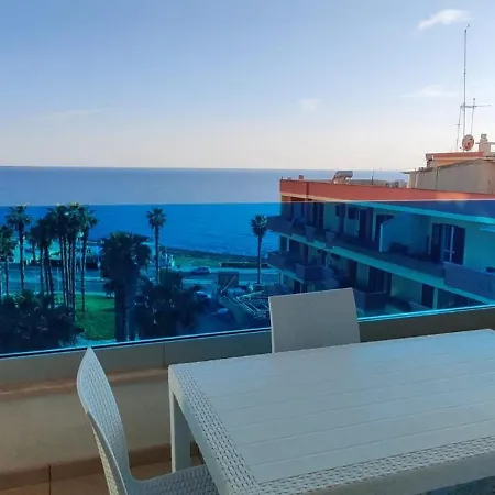 Appartement Delfino Fronte Mare *